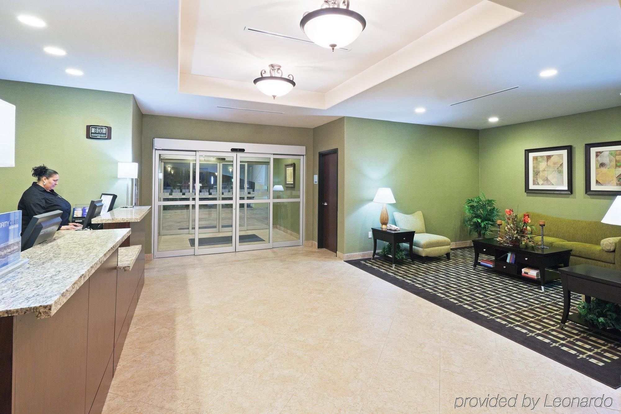 Holiday Inn Express & Suites Brady By Ihg Interiør billede