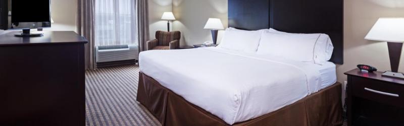 Holiday Inn Express & Suites Brady By Ihg Eksteriør billede